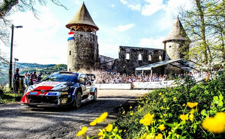 Elfyn Evans selló su victoria en Croacia y trepó a la punta del campeonato