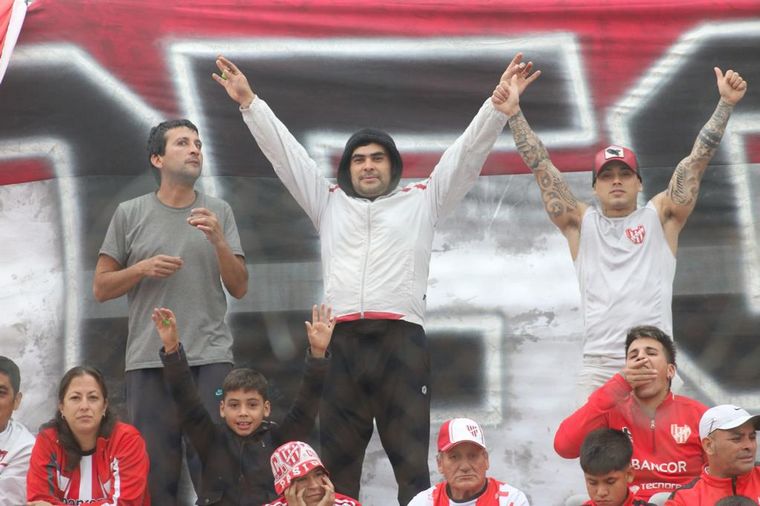 Los hinchas de Instituto colmaron las tribunas del Monumental de Alta Córdoba.