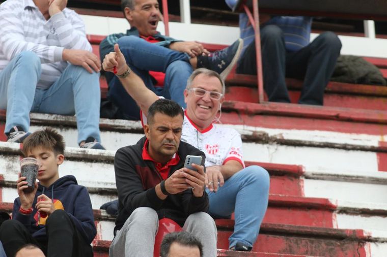 Los hinchas de Instituto colmaron las tribunas del Monumental de Alta Córdoba.