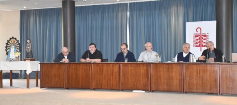 Monseñor Ojea: ''Vivimos una cultura en la que todos gritan y nadie escucha''