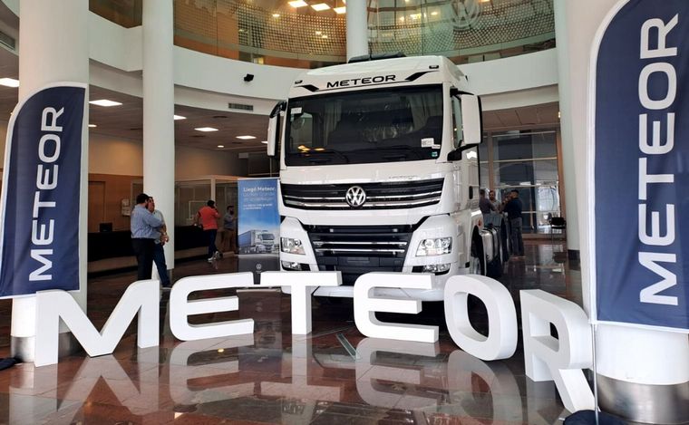 FOTO: Devol presentó el nuevo camión de Volkswagen. El Meteor sale al mercado.