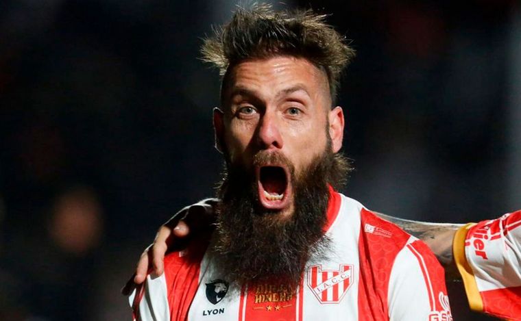 FOTO: El defensor Ezequiel Parnisari fue imporante para 