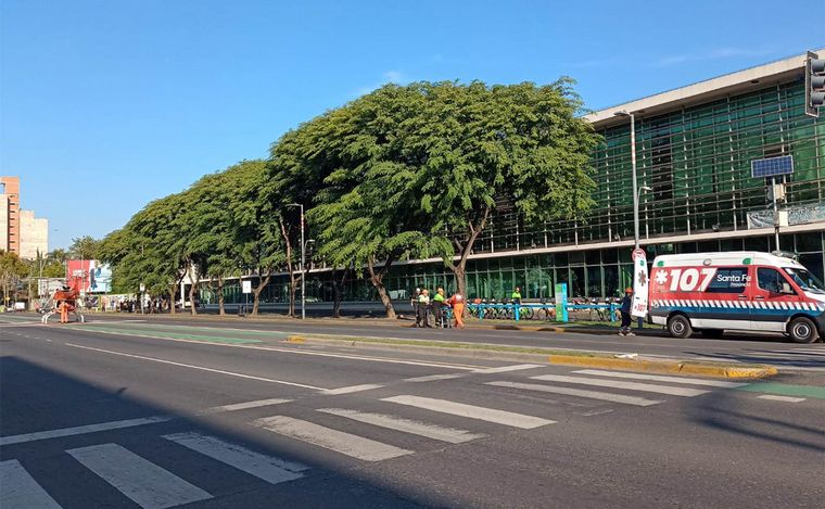 Fuerte choque en la autopista Rosario-Córdoba: trasladan a una persona en helicóptero