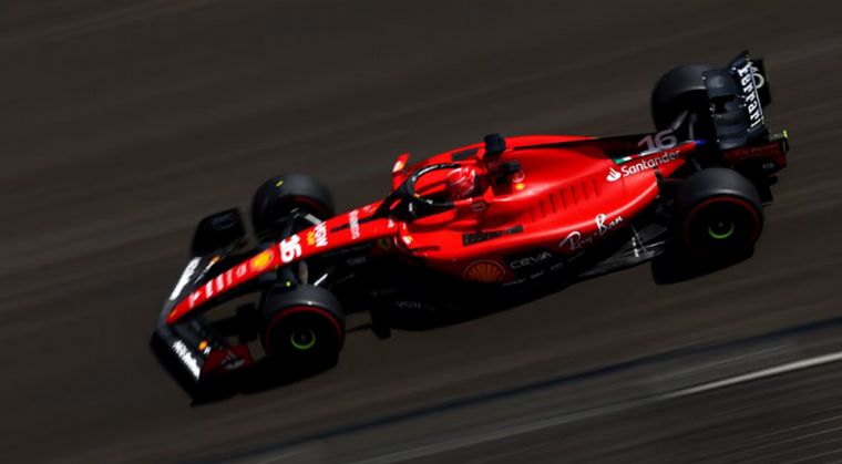 FOTO: Por tercera vez, Leclerc bate a Verstappen por la pole en Bakú
