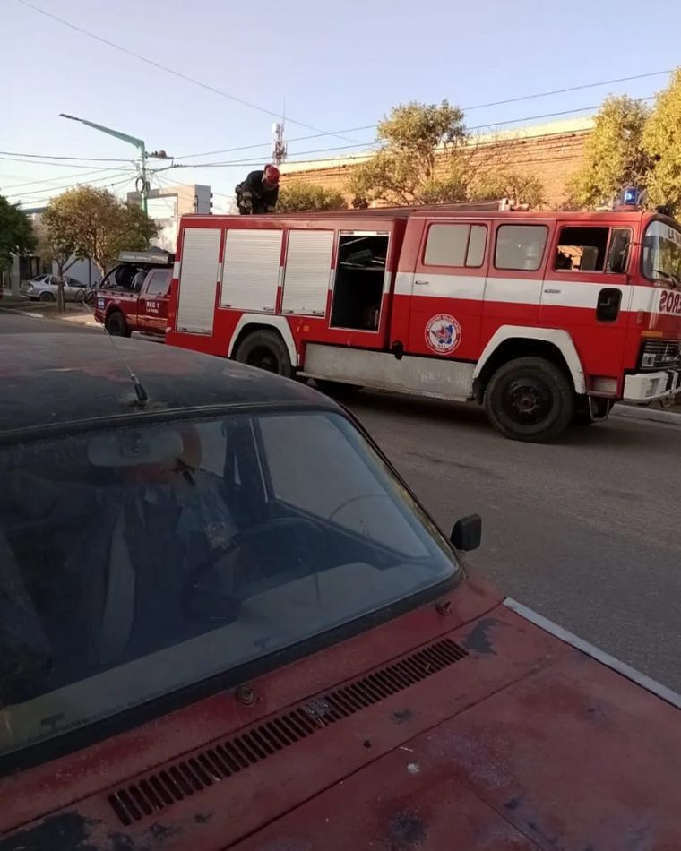 Un bebé de 10 meses y un hombre murieron en la explosión de un pozo negro en Córdoba