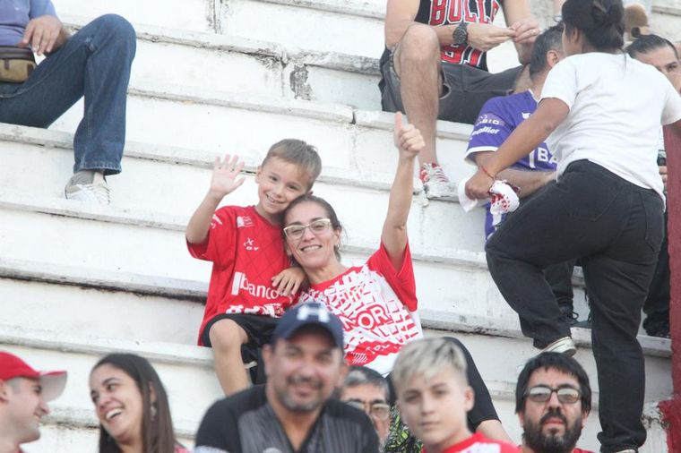 Te vi en la cancha: buscate en la tribuna de "La Gloria".
