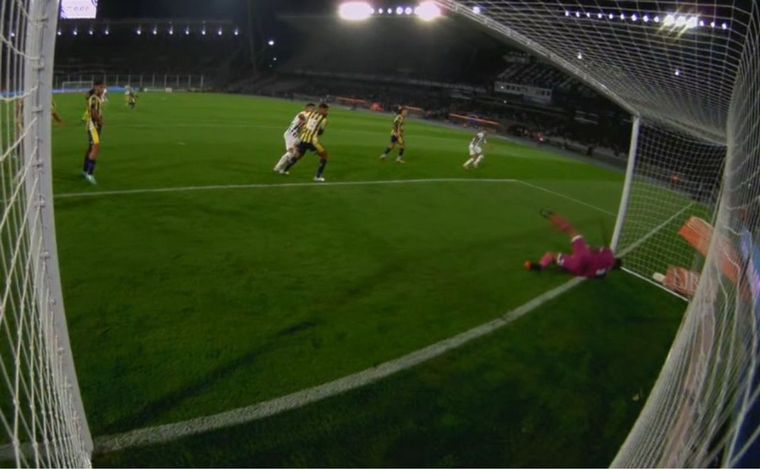 Rosario Central pierde ante Talleres en el Estadio Kempes de Córdoba. 