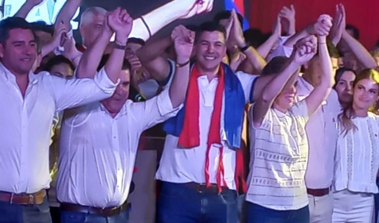 Santiago Peña, de 44 años, será el nuevo presidente del país guaraní.