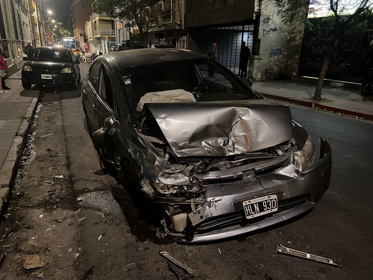 FOTO: Impactante choque en Córdoba: iba en contramano e impactó contra cuatro autos
