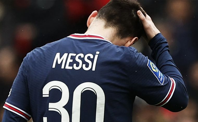 FOTO: Lionel Messi cada vez más lejos de renovar con el PSG.