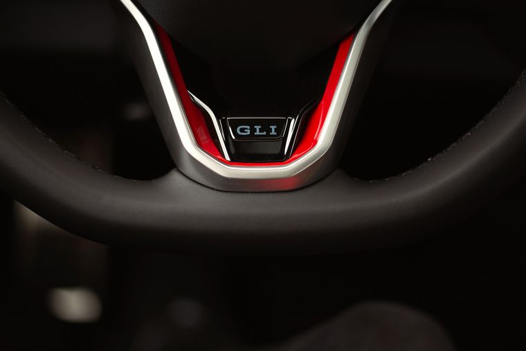 FOTO: VW Vento GLI acelera de 0 a 100km/h en tan solo 6,7 segundos.