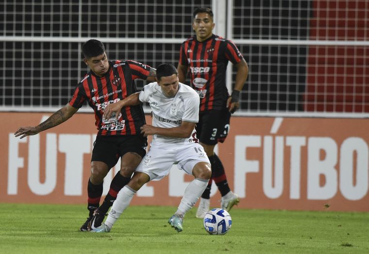 Patronato y Melgar chocan por Libertadores