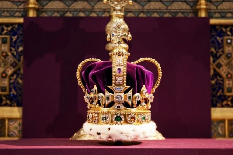 FOTO: Todos los símbolos que se usarán en la coronación de Carlos III de Reino Unido
