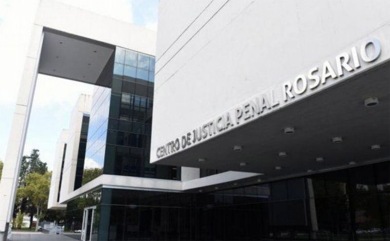 Condena perpetua para una pareja que mató a un hombre para robarle en su casa