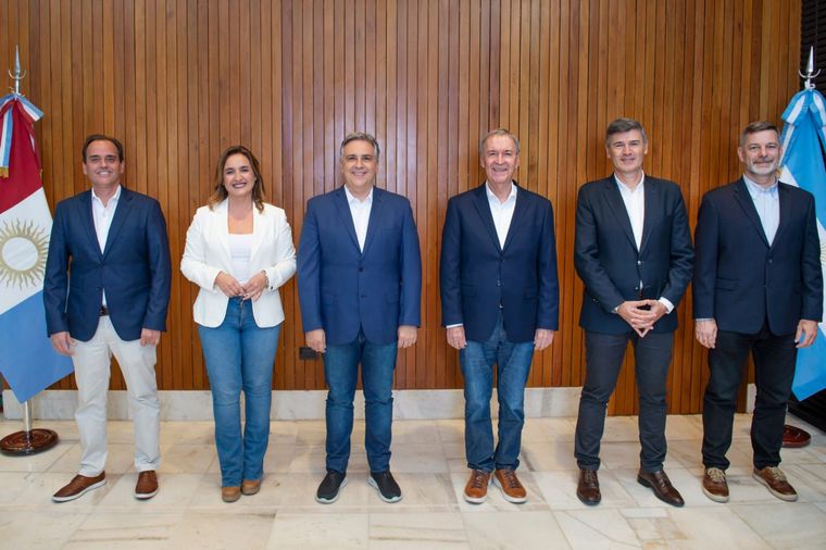 FOTO: Hacemos Unidos por Córdoba presentó candidatos, con Prunotto y Pretto en las fórmulas