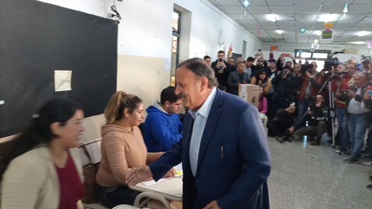 Ricardo Quintela votó en las elecciones de este domingo en La Rioja