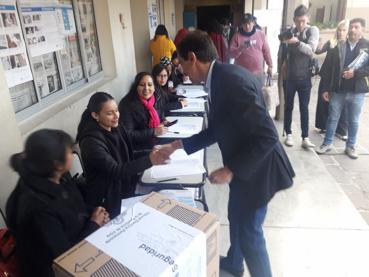FOTO: Votó Carlos Sadir, candidato a gobernador por el oficialismo en Jujuy