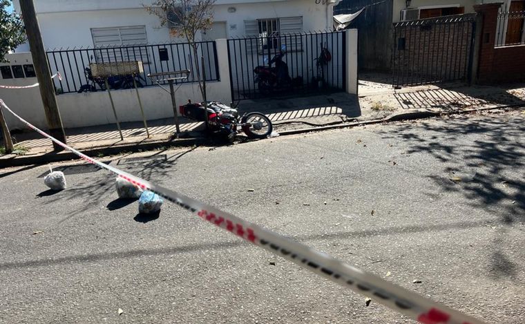 Lo balearon al ser atacado por una horda de motochoros.