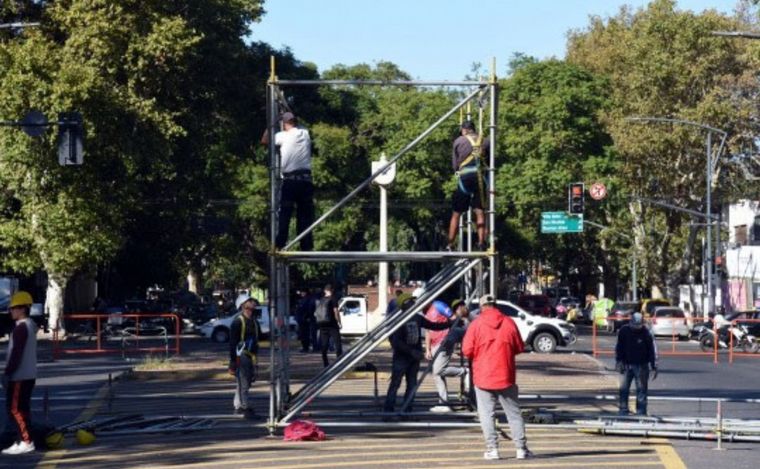 Cortes y desvíos. El operativo tendrá lugar hasta el domingo 14, en el bulevar Oroño.