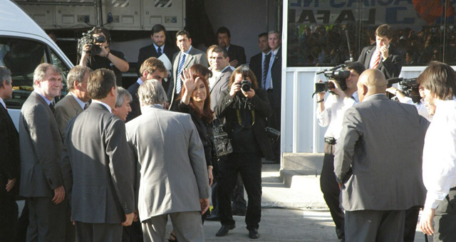 Militantes peronistas y de otros partidos políticos se movilizaron en Córdoba