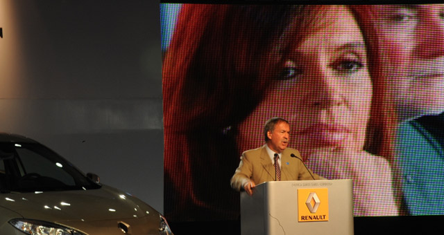 Militantes peronistas y de otros partidos políticos se movilizaron en Córdoba