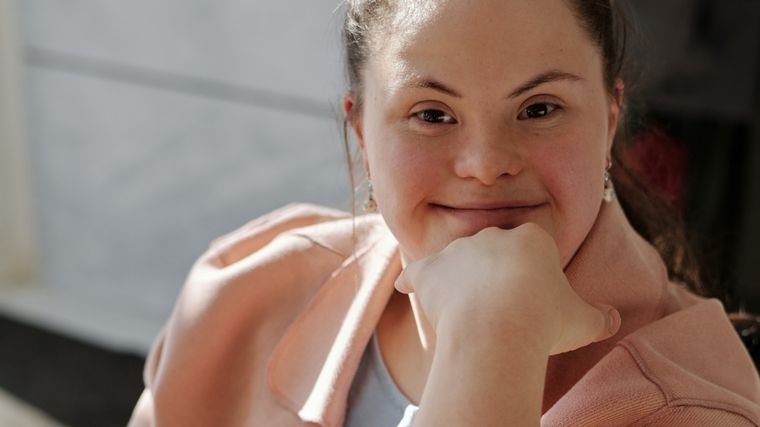 FOTO: Cuidado de la piel personas con Síndrome de Down