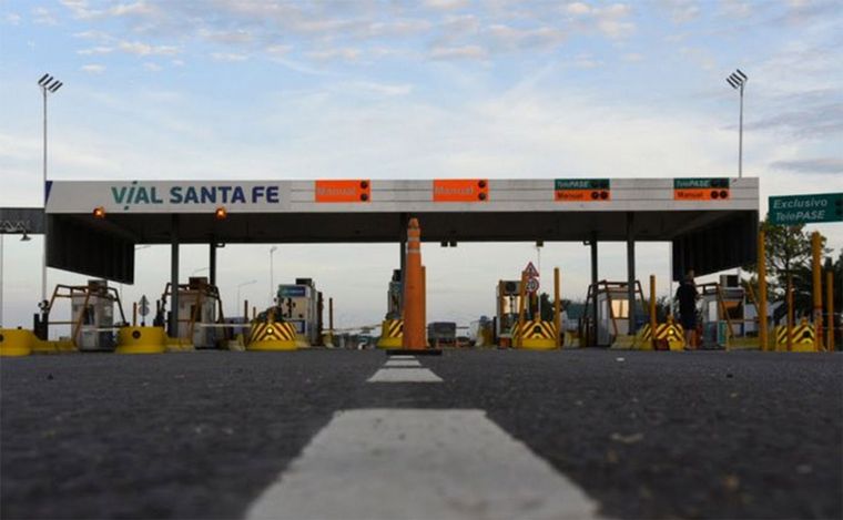 FOTO: Trabajadores de peajes levantaron medida de fuerza en autopista Rosario-Santa Fe.
