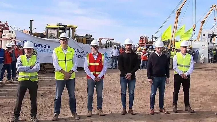 Se concretó la última soldadura del Gasoducto Néstor Kirchner (Foto: NA)