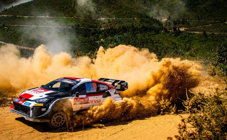 FOTO: Rovanperä estiró diferencias en un Rally de Portugal caluroso y polvoriento
