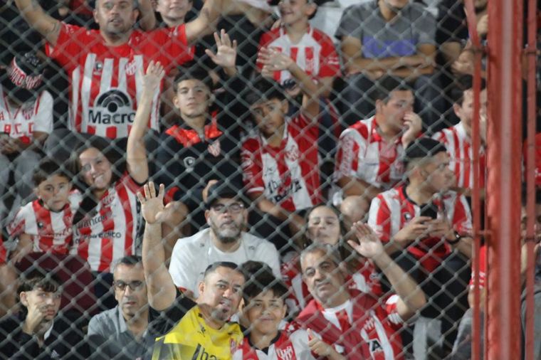 Buscate en las tribunas del "Monumental" de Alta Córdoba.
