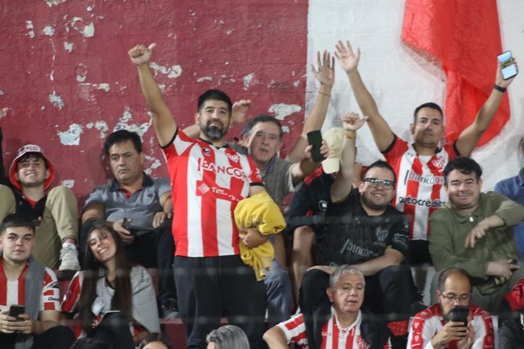 Buscate en las tribunas del "Monumental" de Alta Córdoba.