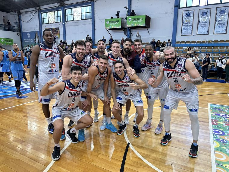 Quimsa avanzo a semifinales tras vencer a Regatas (Foto:@AAQuimsa).