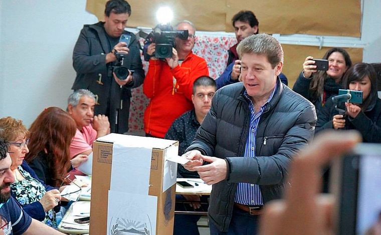 Votó Gustavo Melella y dijo en Tierra del Fuego 