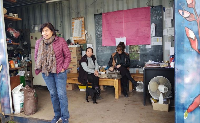 FOTO: La Vivera:  14 mujeres organizadas en una cooperativa producen plantines y hortalizas