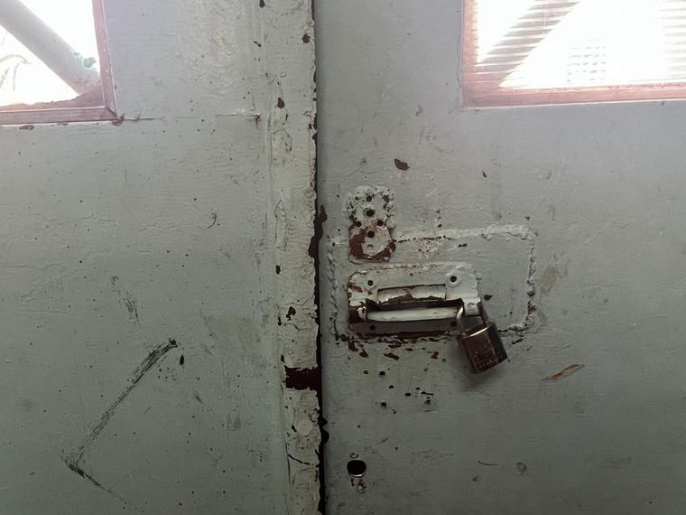 Denuncian ola de robos en el IPEM 176 de barrio San Javier.