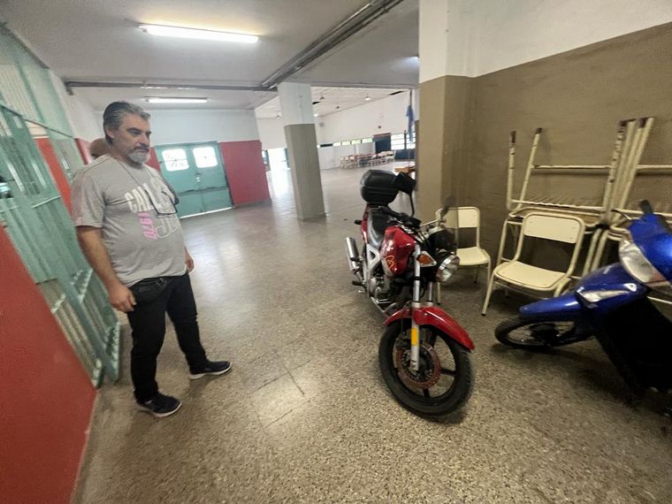 Denuncian ola de robos en el IPEM 176 de barrio San Javier.