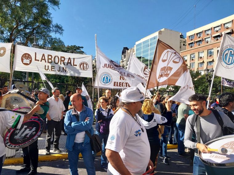 Marcha piquetera confluye hoy en Plaza de Mayo donde instalaran un acampe
