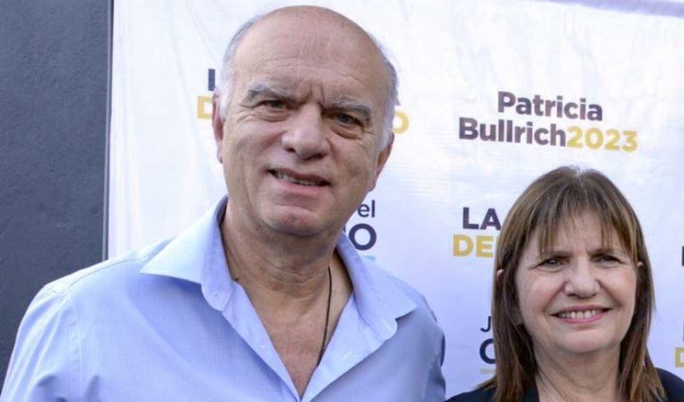 FOTO: La precandidata del PRO eligió a Néstor Grindetti para la provincia de Buenos Aires. 